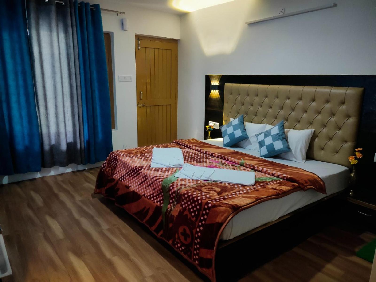 Alfha Hotel